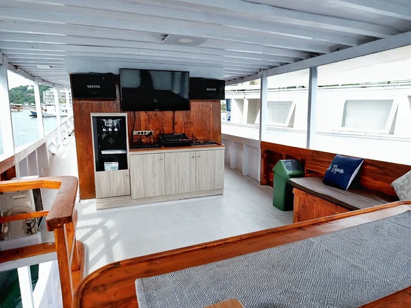 Ladyana Phinisi - Luxury Phinisi Komodo Charter 2026